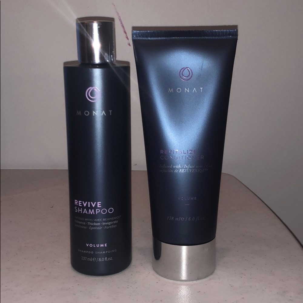 Monat Revive Shampoo + Revitalize Conditioner